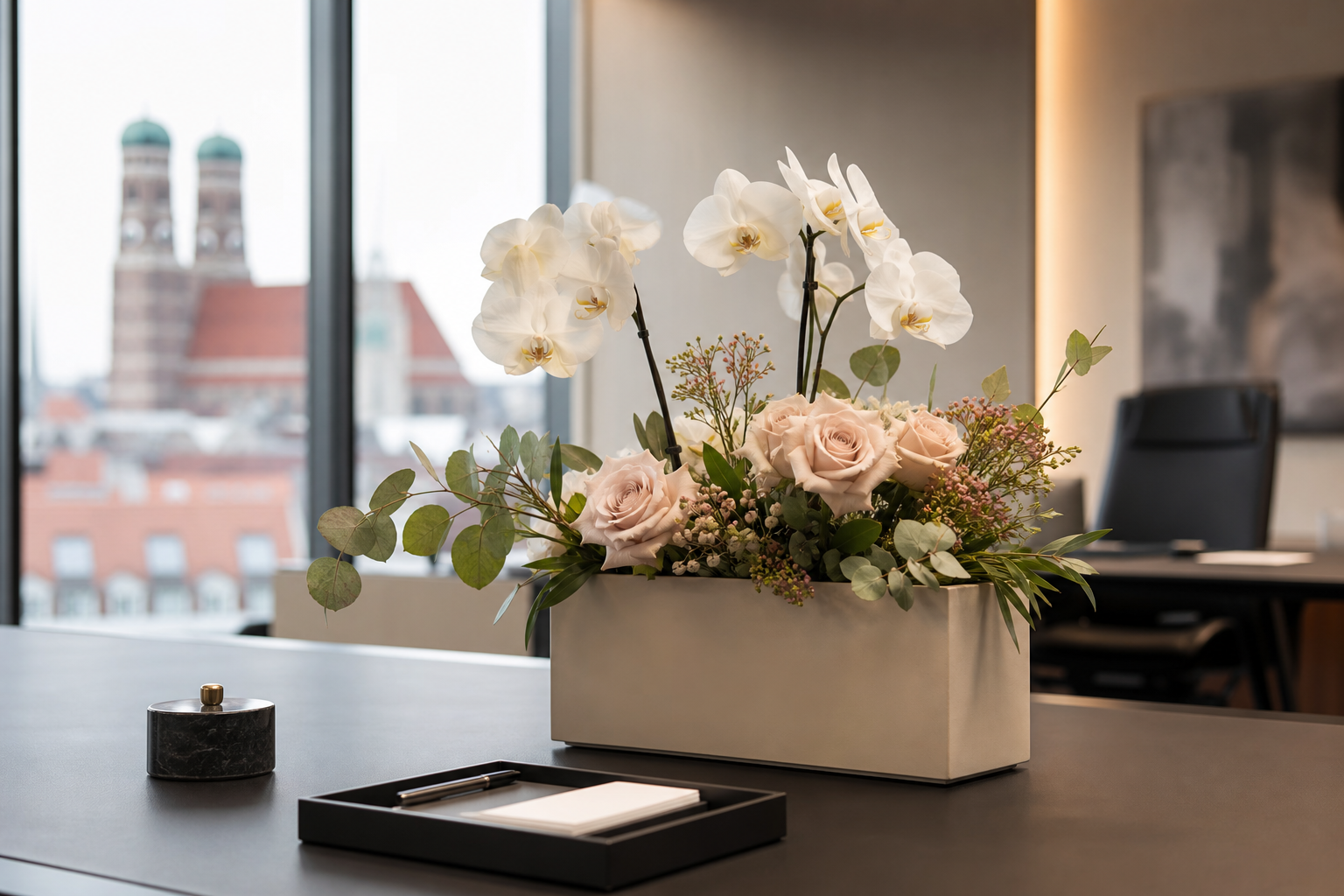 Elegantes Büro-Arrangement